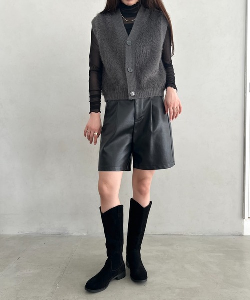 MYMOOD.（マイムード）の「スウェード風ローヒールロングブーツ（ブーツ・レディース・ベージュ/ブラック・23.5cm/24.5cm）」の11枚目の写真