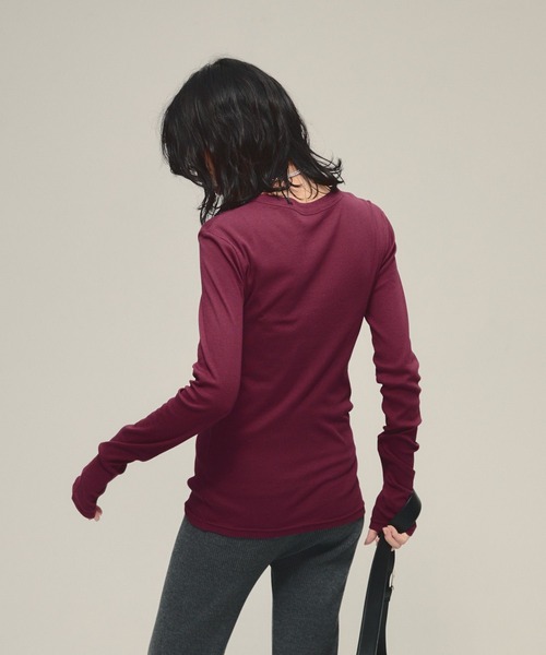 eL（エル）の「【eL】Sheer Fit Rib Pullover LS/583675（Tシャツ/カットソー・レディース・ブラック/ライトブルー/オフホワイト/レッド/ボルドー・FREE）」の20枚目の写真