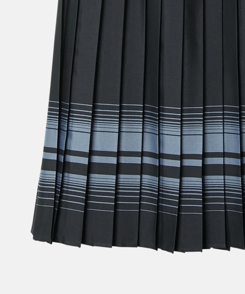 LE CIEL BLEU(ルシェルブルー)の「プリーツスカートwマルチストライププリント / Pleated Skirt w/Multi-Striped Print(スカート・レディース・ネイビー・34/36/38)」の10枚目の写真