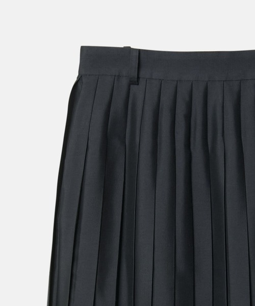 LE CIEL BLEU(ルシェルブルー)の「プリーツスカートwマルチストライププリント / Pleated Skirt w/Multi-Striped Print(スカート・レディース・ネイビー・34/36/38)」の9枚目の写真