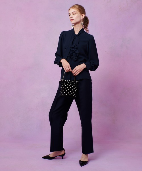 LOULOU WILLOUGHBY(ルルウィルビー)の「【LOULOU WILLOUGHBY】パール刺繍ベロア巾着ハンドバッグ(ショルダーバッグ・レディース・ブラック/ブラック系その他・FREE)」の17枚目の写真