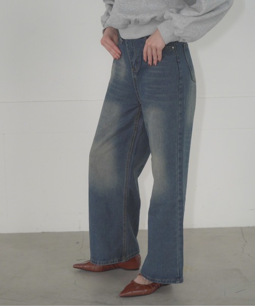 Mirette(ミレット)の「Dリングハイウエストワイドデニムパンツ / D-Ring High Waist Wide Denim Pants(デニムパンツ・レディース・ブルー/ブラック/ライトブルー/ネイビー・SMALL/MEDIUM)」の4枚目の写真
