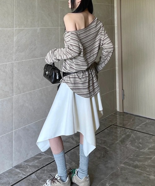 DIAVEL(ディアベル)の「【新色追加入荷済】Off Shoulder Retro ボーダートップ(Tシャツ/カットソー・レディース・グレー/ベージュ/ブラック・M)」の8枚目の写真