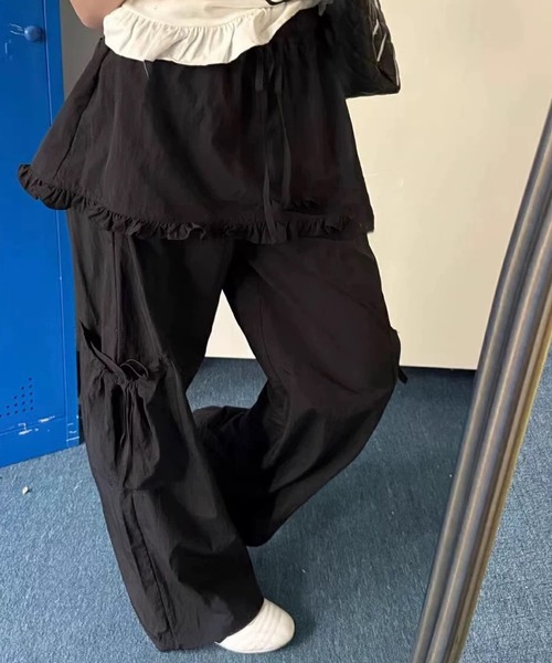 HALEY PESCA（ヘーリーペスカ）の「HALEY PESCA/レイヤード風　カジュアルガーリーナイロンパンツ（カーゴパンツ・レディース・グレー/ブラック/ピンク・FREE）」の10枚目の写真