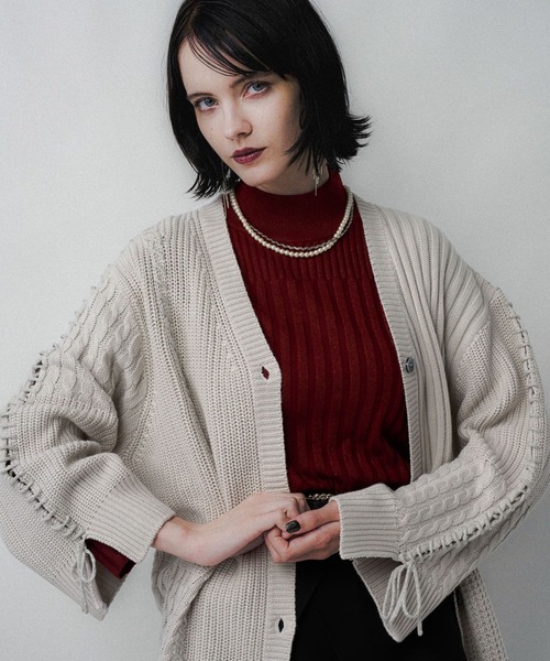 HARE（ハレ）の「パッチワークカーディガン(HARE)（カーディガン/ボレロ・レディース・ブラック/オフホワイト/ブルー・FREE）」の13枚目の写真