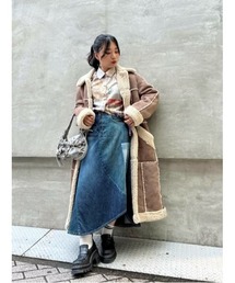 Desigual（デシグアル）の「ボアライニングムートン風 ミディコート（ムートンコート）」