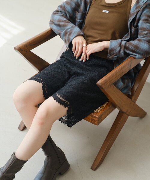 Kastane(カスタネ)の「レースバイカーパンツ(その他パンツ・レディース・ブラック/オフホワイト・FREE)」の2枚目の写真