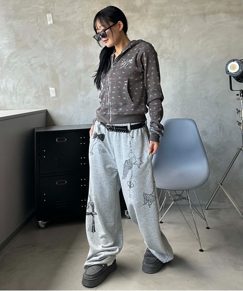 sedacle girl(セダクルガール)の「花柄ワッフルジップパーカー(パーカー・レディース・グレー/チャコールグレー・SMALL/MEDIUM)」の15枚目の写真