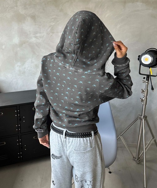 sedacle girl(セダクルガール)の「花柄ワッフルジップパーカー(パーカー・レディース・グレー/チャコールグレー・SMALL/MEDIUM)」の13枚目の写真