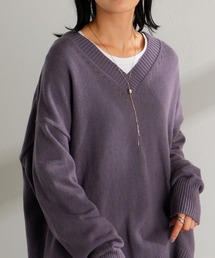すっきりVネックニット
