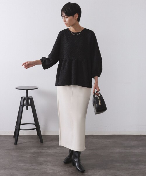 OPAQUE.CLIP（オペークドットクリップ）の「ふくれジャカードペプラムブラウス【洗濯機OK】（シャツ/ブラウス・レディース・ナチュラル/ネイビー/ブラック・40/42/38）」の9枚目の写真