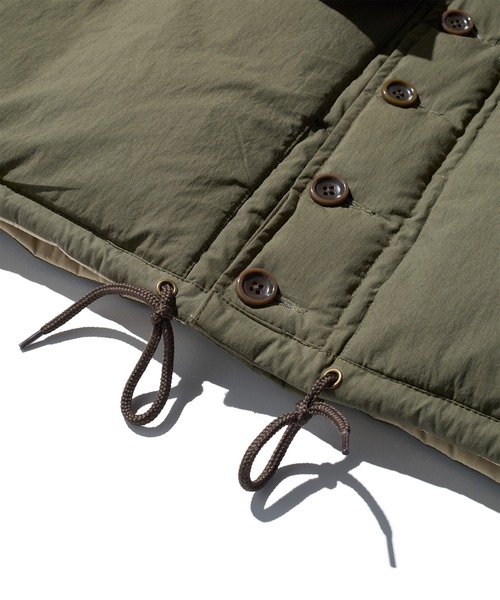 Eddie Bauer(エディーバウアー)の「カラコラム ダウンジャケット(ダウンジャケット/コート・メンズ・ライトベージュ/ブラック/オリーブドラブ/ダークネイビー・XL/L/M/XXL)」の9枚目の写真