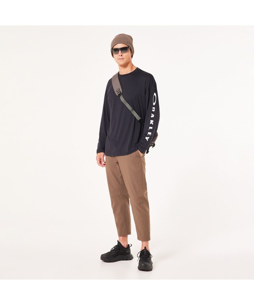 OAKLEY(オークリー)の「オークリー ENHANCE QD LS TEE SLV EVO 3.7/ロンT/長袖/吸汗速乾/抗菌防臭/スポーツ・トレーニング/OAKLEY(Tシャツ/カットソー・メンズ・ブラック/ホワイト/ネイビー・XL/XS/S/L/M)」の11枚目の写真