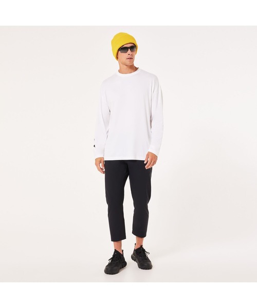 OAKLEY(オークリー)の「オークリー ENHANCE QD LS TEE SLV EVO 3.7/ロンT/長袖/吸汗速乾/抗菌防臭/スポーツ・トレーニング/OAKLEY(Tシャツ/カットソー・メンズ・ブラック/ホワイト/ネイビー・XL/XS/S/L/M)」の4枚目の写真