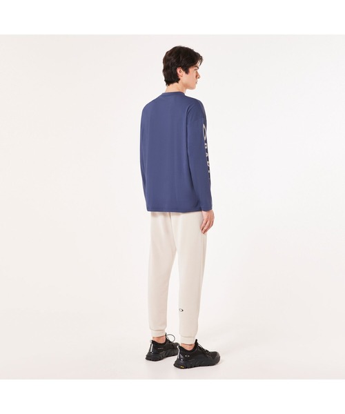 OAKLEY(オークリー)の「オークリー ENHANCE QD LS TEE SLV EVO 3.7/ロンT/長袖/吸汗速乾/抗菌防臭/スポーツ・トレーニング/OAKLEY(Tシャツ/カットソー・メンズ・ブラック/ホワイト/ネイビー・XL/XS/S/L/M)」の17枚目の写真