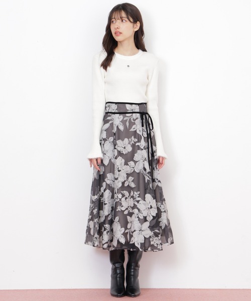 JILL by JILL STUART(ジルバイジルスチュアート)の「◇ベロアリボンオパールフラワースカート(スカート・レディース・ブラック/ブルー/ホワイト・SMALL/MEDIUM)」の1枚目の写真