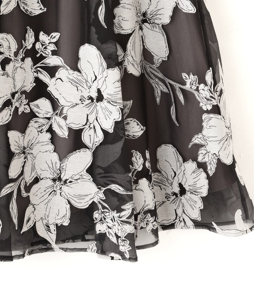 JILL by JILL STUART(ジルバイジルスチュアート)の「◇ベロアリボンオパールフラワースカート(スカート・レディース・ブラック/ブルー/ホワイト・SMALL/MEDIUM)」の5枚目の写真