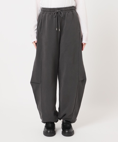 JOURNAL STANDARD(ジャーナルスタンダード)の「ピグメントバレルパンツ(スウェットパンツ・レディース・ブラック系その他/ブラウン・FREE)」の10枚目の写真