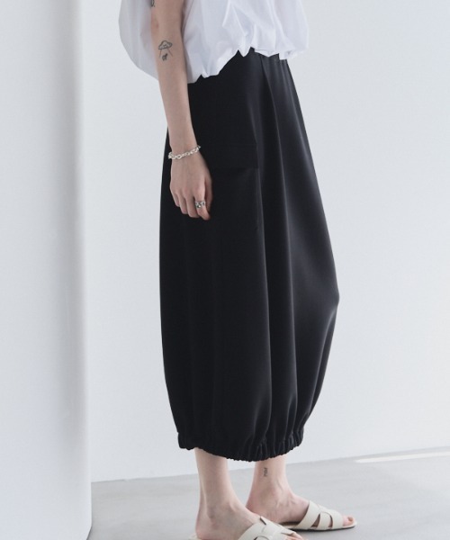 Muel Chic(ミュエルシック)の「Nico skirt ニコスカート(スカート・レディース・ブラック/グレー/オフホワイト/ラベンダー・FREE)」の17枚目の写真