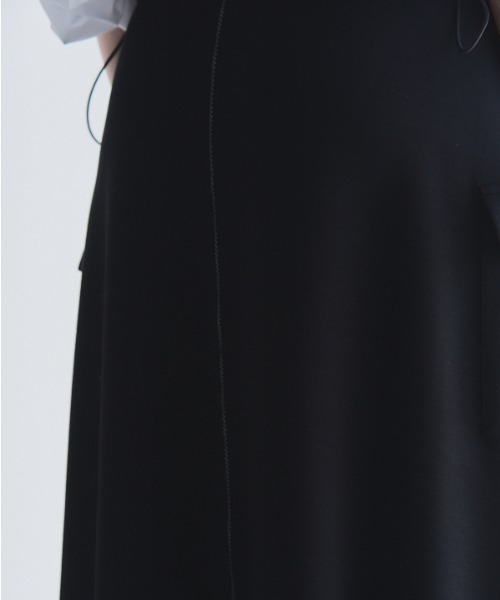 Muel Chic(ミュエルシック)の「Nico skirt ニコスカート(スカート・レディース・ブラック/グレー/オフホワイト/ラベンダー・FREE)」の16枚目の写真