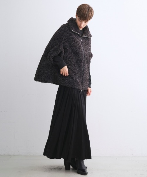 【新品未着用】エバリー プードルボアケープ エバリー】プードルボア ケープ（その他アウター）｜three dots