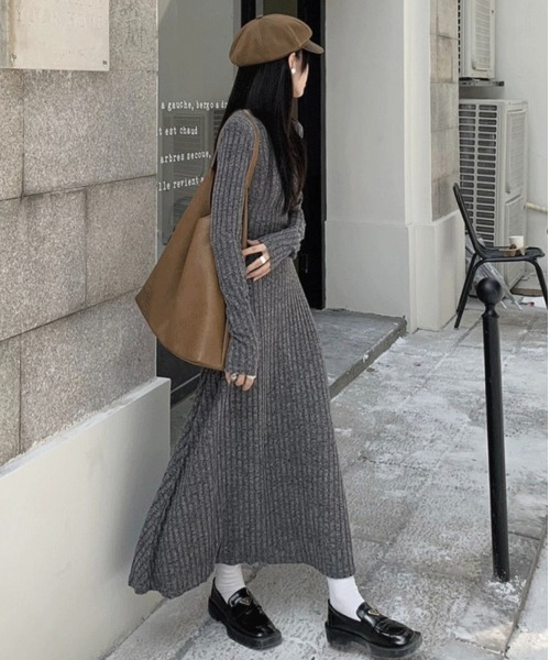 ampm(エーエムピーエム)の「リブニットロングワンピース(ワンピース・レディース・ベージュ/グレー・M/L)」の9枚目の写真