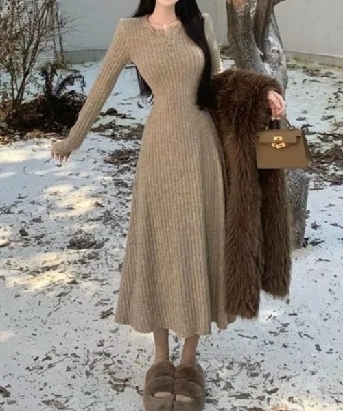 ampm(エーエムピーエム)の「リブニットロングワンピース(ワンピース・レディース・ベージュ/グレー・M/L)」の18枚目の写真