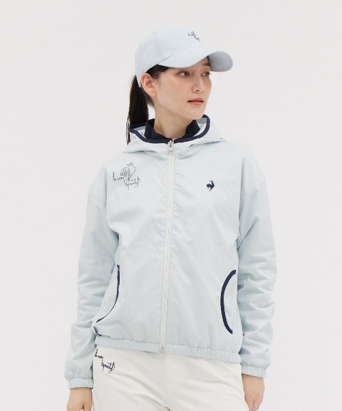 le coq sportif GOLF(ルコックスポルティフゴルフ)の「【le coq sportif GOLF】撥水/ストレッチ/防風/保温リバーシブルフーディージャケット ゴルフウェア(ブルゾン・レディース・ホワイト/パープル・S/M/L/XL)」の2枚目の写真