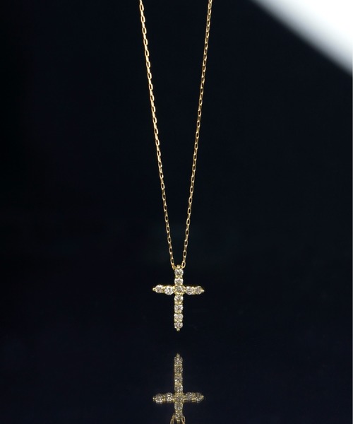 anq.(アンク)の「「anq.」K18・Cross 0.1ctダイヤモンド ネックレス(ネックレス・レディース・イエローゴールド・ONESIZE)」の4枚目の写真