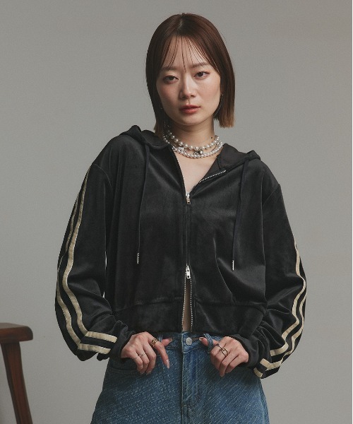 ad thie（アドティエ）の「サイドラインジップ ベロアパーカー（パーカー・レディース・ブラウン/ブラック・FREE）」の16枚目の写真