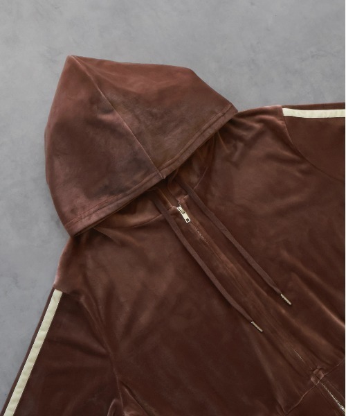 ad thie（アドティエ）の「サイドラインジップ ベロアパーカー（パーカー・レディース・ブラウン/ブラック・FREE）」の10枚目の写真