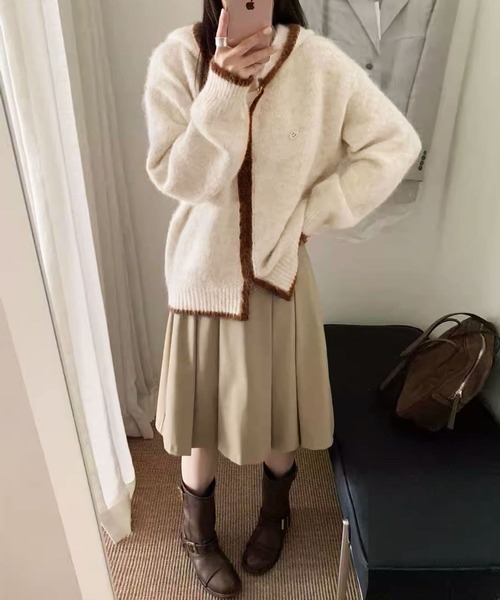 aimoha（アイモハ）の「配色ライン入りフーディカーディガン (AW)（カーディガン/ボレロ・レディース・ダークグレー/ライトベージュ・FREE）」の4枚目の写真