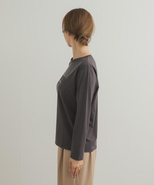 URBAN RESEARCH DOORS（アーバンリサーチドアーズ）の「フロッキーロゴプリントロングTシャツ（Tシャツ/カットソー・レディース・ホワイト系その他/グレー系その他・FREE）」の9枚目の写真