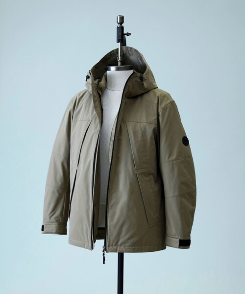 J.PRESS(ジェイプレス)の「3シーズン着られる贅沢【3WAY SYSTEM / 撥水 / ストレッチ】マウンテンパーカー / ダウンライナーデタッチャブル(ダウンジャケット/コート・メンズ・グレー系/ブラック系/ベージュ系・X-LARGE/LARGE/MEDIUM)」の3枚目の写真