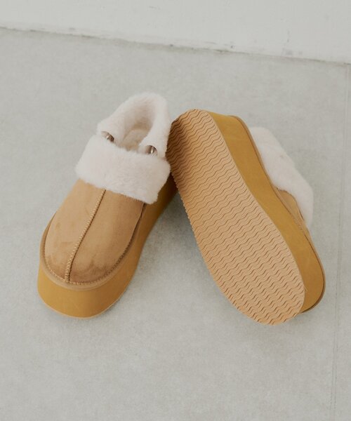 Chico(チコ)の「2way厚底ムートンサボ(その他シューズ・レディース・ブラック/ベージュ/キャメル/ブラウン・SMALL/MEDIUM/LARGE)」の21枚目の写真