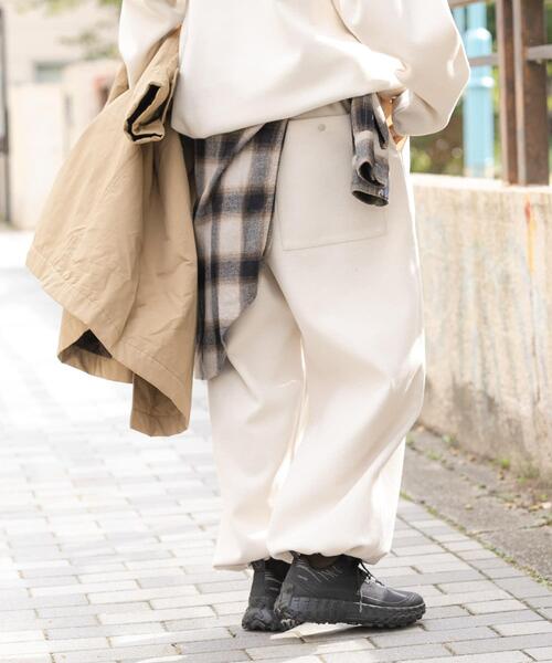 EKAL(エカル)の「ウォームドジャージワイドパンツ(その他パンツ・レディース・ブラウン/アイボリー/ブラック・ONE)」の4枚目の写真