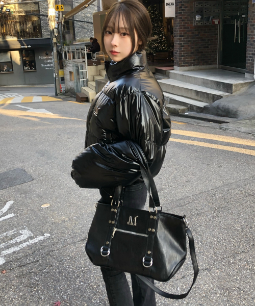 MUCENT(ムセント)の「ハランメタルロゴ3ウェイリベットポイントショルダーバッグ 男女共用(ショルダーバッグ・レディース・ブラック・FREE)」の11枚目の写真