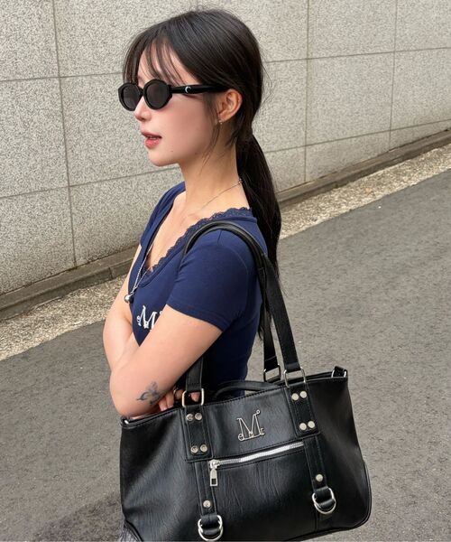 MUCENT(ムセント)の「ハランメタルロゴ3ウェイリベットポイントショルダーバッグ 男女共用(ショルダーバッグ・レディース・ブラック・FREE)」の8枚目の写真