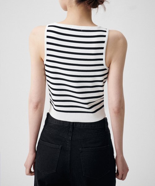 MUSINSA STANDARD WOMAN（ムシンサスタンダードウーマン）の「ウィメンズストライプクロップニットスリーブレストップ[アイボリー/ブラック]（Tシャツ/カットソー・レディース・その他・SMALL/MEDIUM/LARGE）」の6枚目の写真