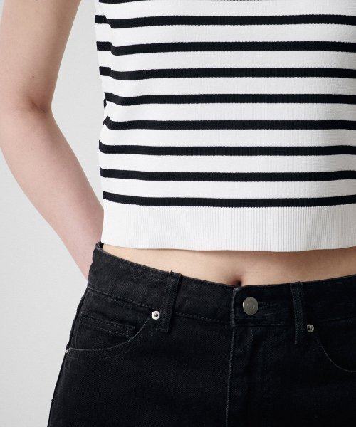MUSINSA STANDARD WOMAN（ムシンサスタンダードウーマン）の「ウィメンズストライプクロップニットスリーブレストップ[アイボリー/ブラック]（Tシャツ/カットソー・レディース・その他・SMALL/MEDIUM/LARGE）」の8枚目の写真