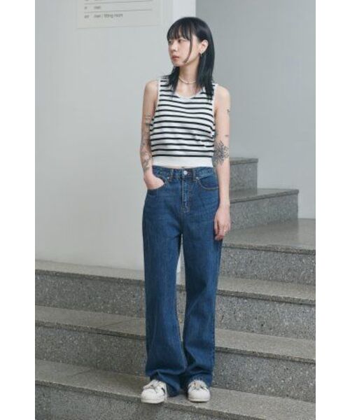 MUSINSA STANDARD WOMAN（ムシンサスタンダードウーマン）の「ウィメンズストライプクロップニットスリーブレストップ[アイボリー/ブラック]（Tシャツ/カットソー・レディース・その他・SMALL/MEDIUM/LARGE）」の9枚目の写真
