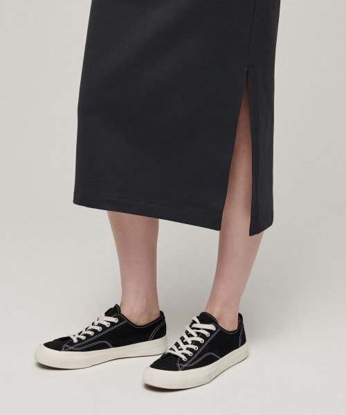 MUSINSA STANDARD WOMAN（ムシンサスタンダードウーマン）の「ウィメンズフラットテリースウェットロングスカート[ダークグレー]（スカート・レディース・その他・SMALL/MEDIUM/LARGE/X-SMALL）」の5枚目の写真