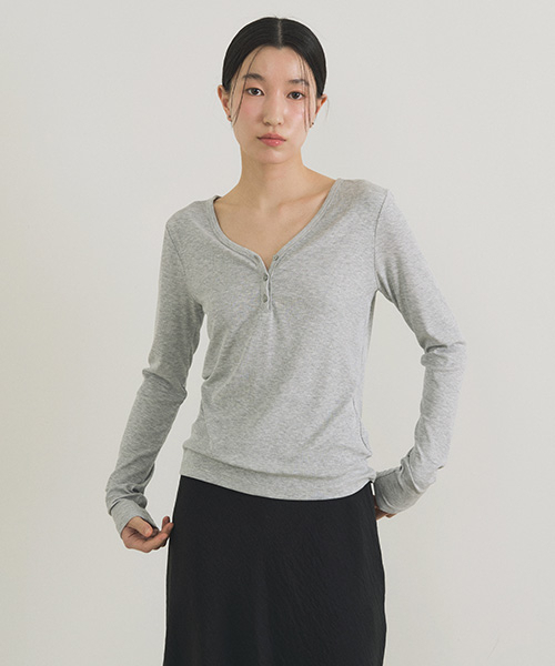 LINGSEOUL(リングソウル)の「ribbed button top-gray(Tシャツ/カットソー・レディース・その他・FREE)」の2枚目の写真