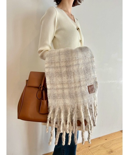 LILY BROWN(リリーブラウン)の「ブークレストール(ストール/ショール・レディース・ホワイト/レッド/ターコイズブルー/アイボリー・F)」の2枚目の写真