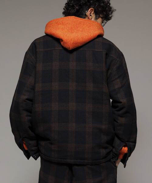 FREAK'S STORE(フリークスストア)の「ビッグシルエット ウォッシュド フランネル 中綿 チェックシャツジャケット/ Washed Flannel Padding SHT(テーラードジャケット・メンズ・グリーン/ブラウン/ブラック・MEDIUM/LARGE)」の6枚目の写真