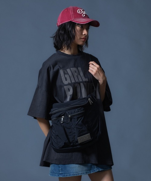 X-girl(エックスガール)の「BICOLOR STITCH FADED 6PANEL CAP(キャップ・レディース・レッド/ブラック/オリーブ・ONE SIZE)」の20枚目の写真
