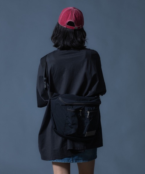 X-girl(エックスガール)の「BICOLOR STITCH FADED 6PANEL CAP(キャップ・レディース・レッド/ブラック/オリーブ・ONE SIZE)」の22枚目の写真