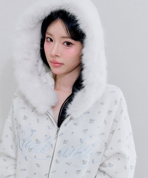 セール】ロゴ刺繍ファー付きZIPパーカー（パーカー）｜OLIVE des OLIVE