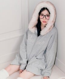 OLIVE des OLIVE | ロゴ刺繍ファー付きZIPパーカー(パーカー)