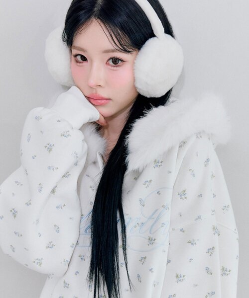 ロゴ刺繍ファー付きZIPパーカー（パーカー）｜OLIVE des OLIVE